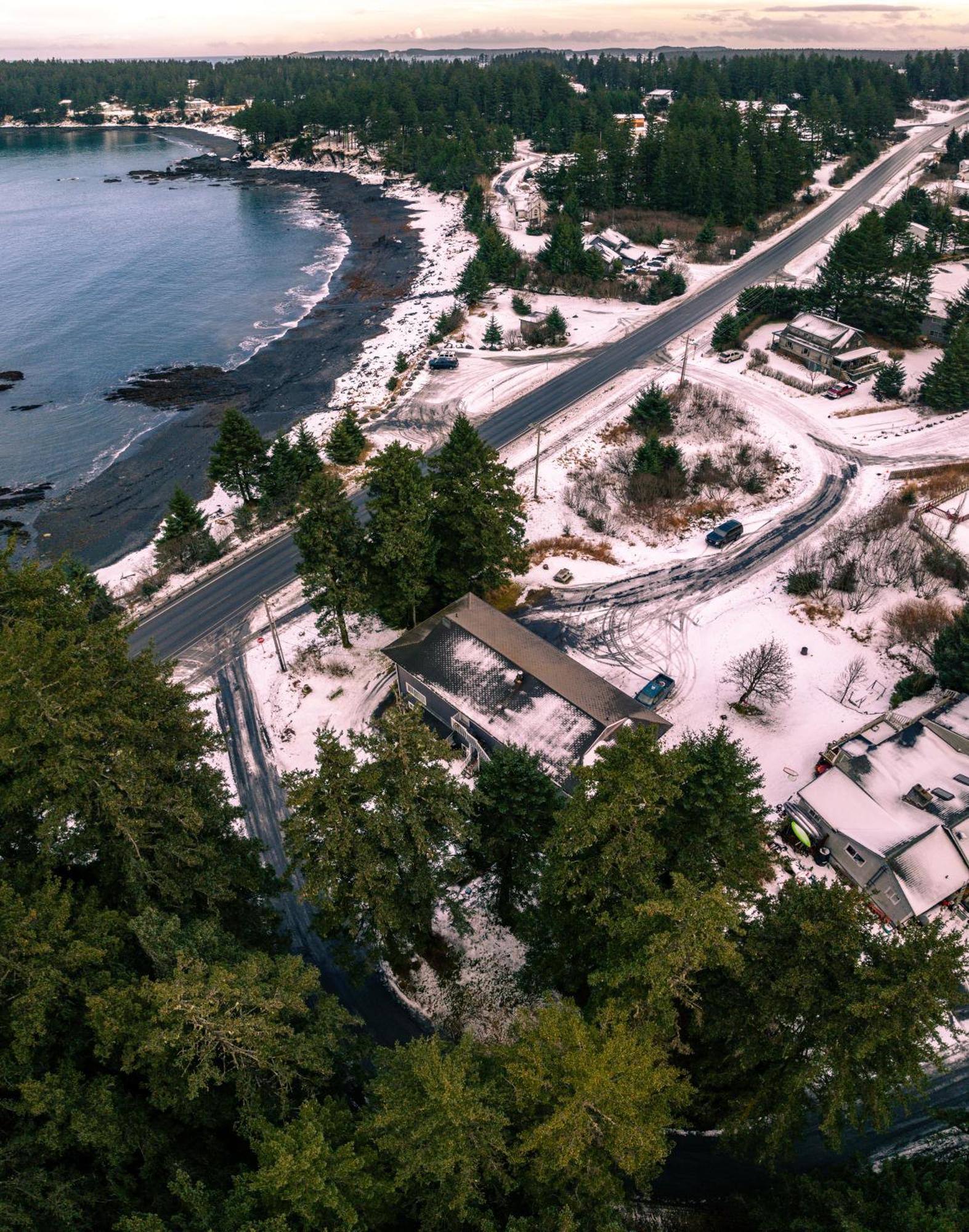 The Rogue Wave-Beach Access, Ocean Views, Private Kodiak Eksteriør billede
